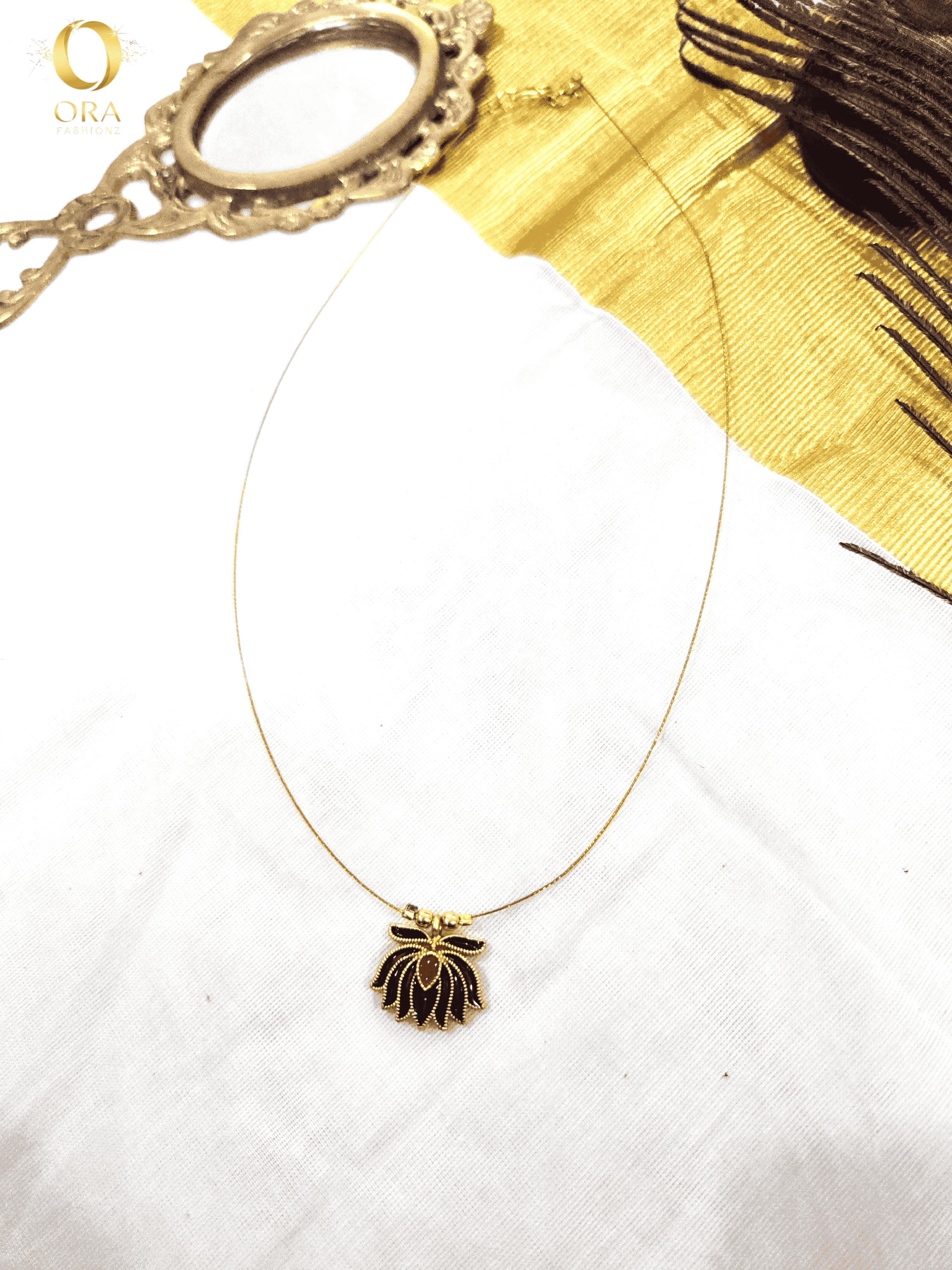 ORA INVISIBLE LOTUS CHAIN