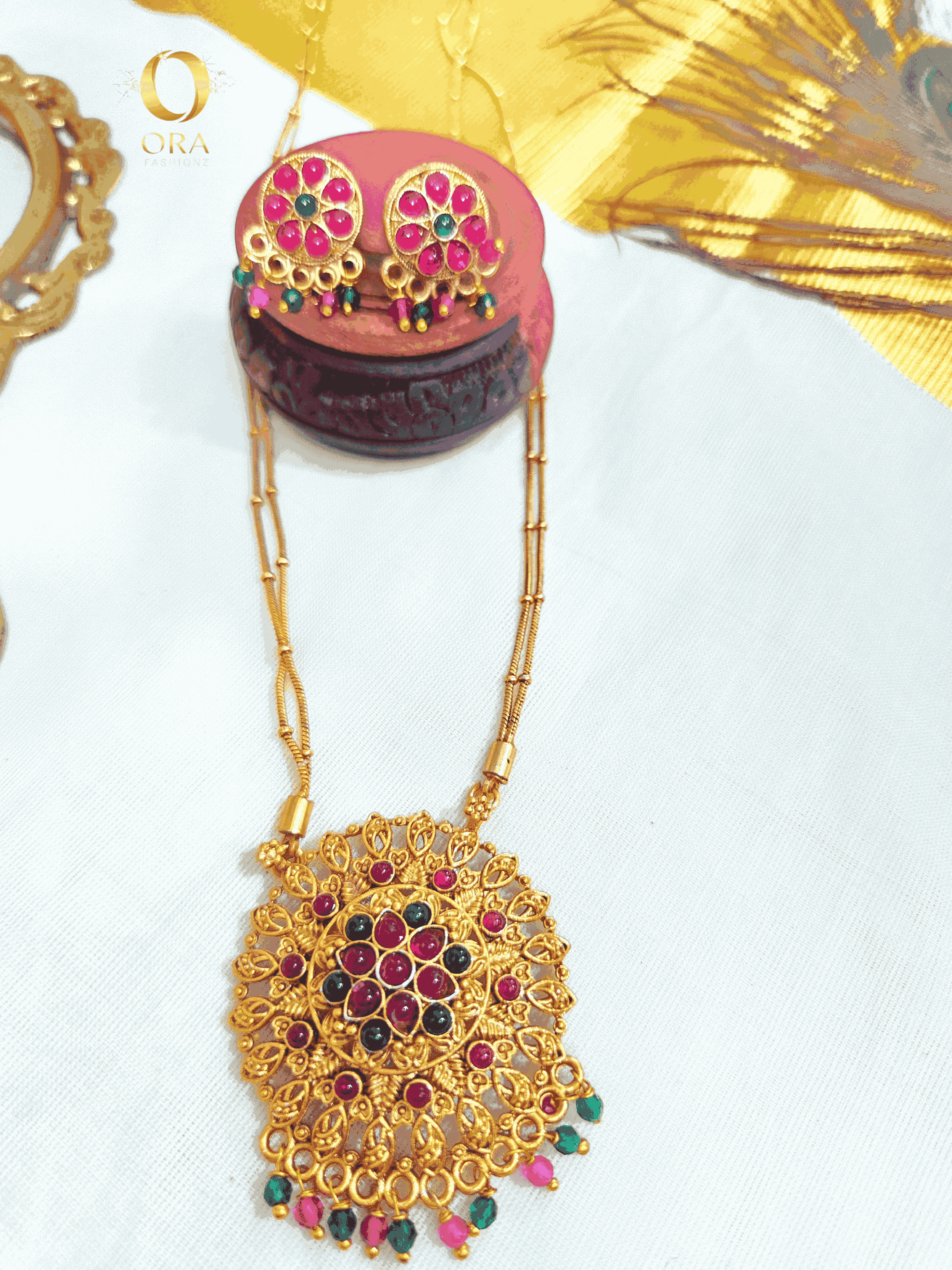 ORA ANTIQUE RUBY EMERALD CHAIN
